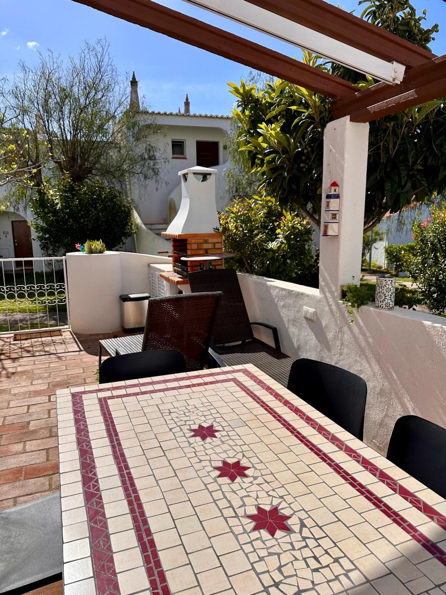 Castelo Da Esperanca Na Vila Sra Da Rocha Porches  Εξωτερικό φωτογραφία